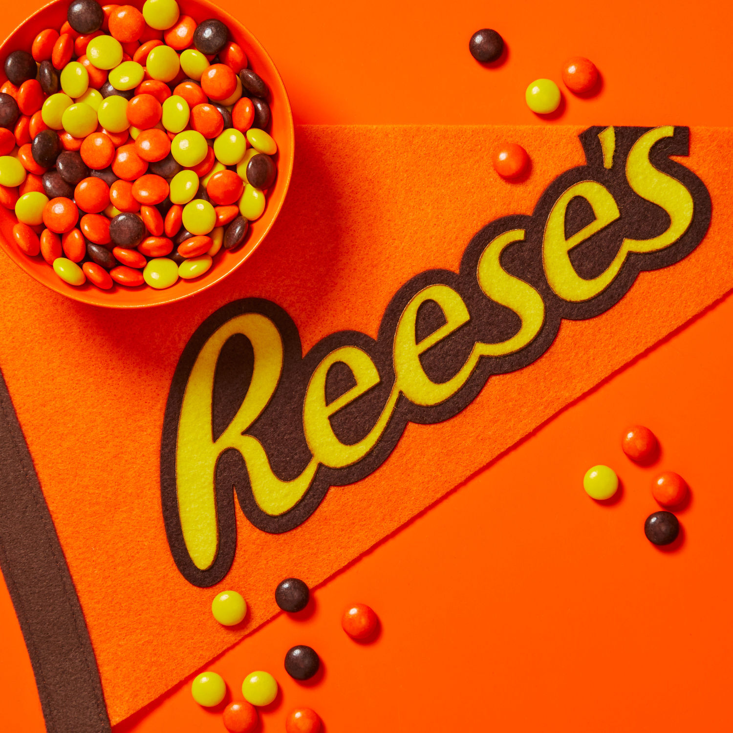 REESE’S PIECES Peanut Butter Candy Packs, 1.53 oz (18 Count) - THE HERSHEY COMPANY